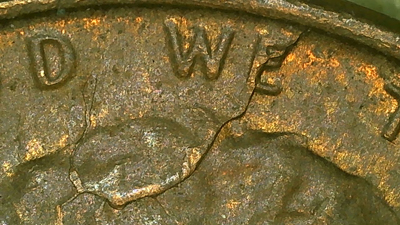 1971-D-Penny-Big-Crack-On-Top-Of-Coin